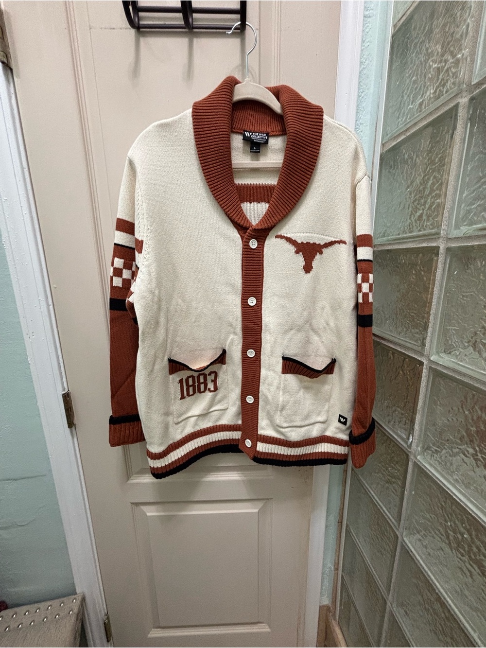 Tx Longhorn Shawl Collar Cardigan Sweater in Cream & Burnt Orange in Size Large